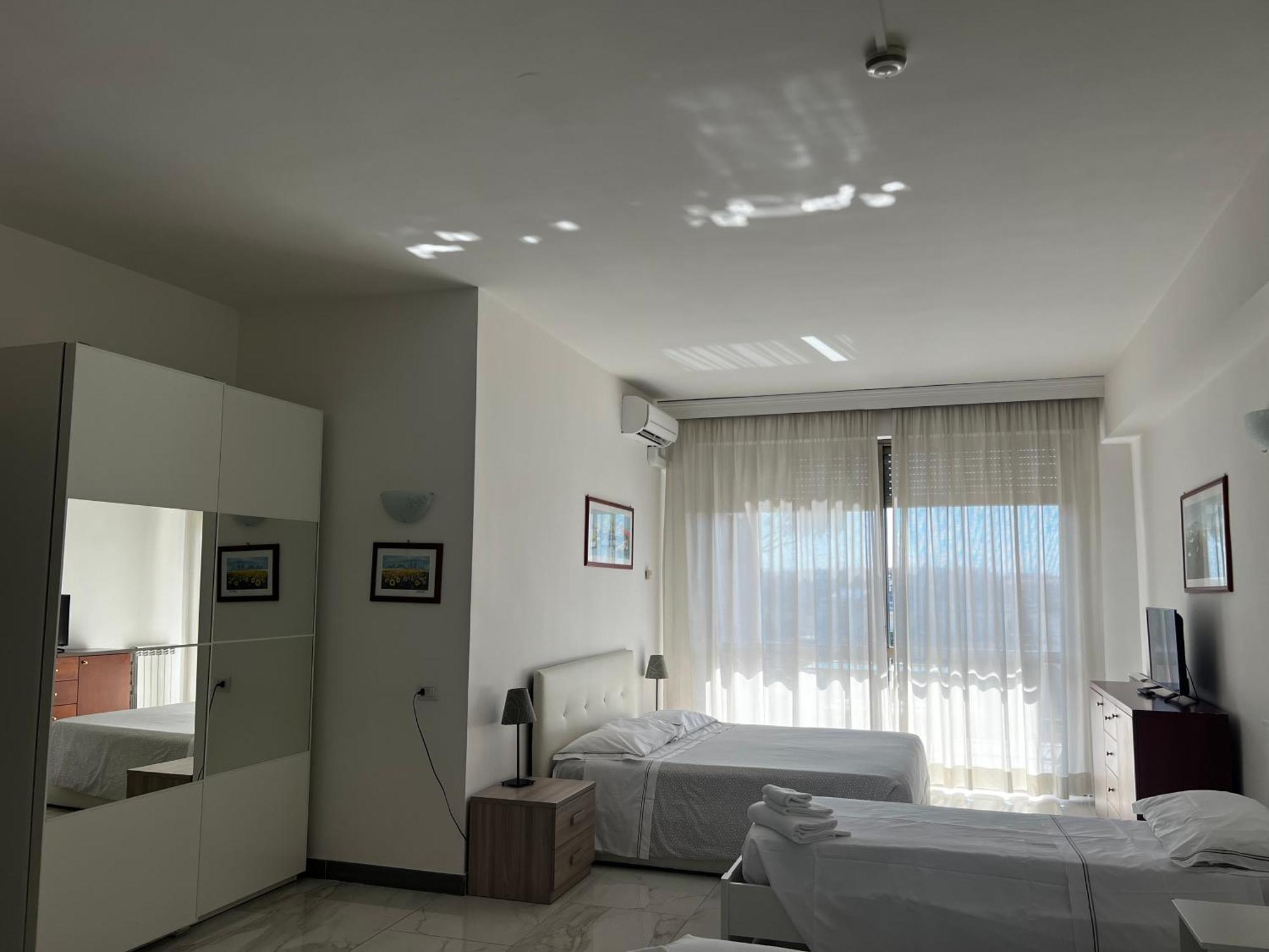 Parco Tirreno Hotel Rome Exterior photo