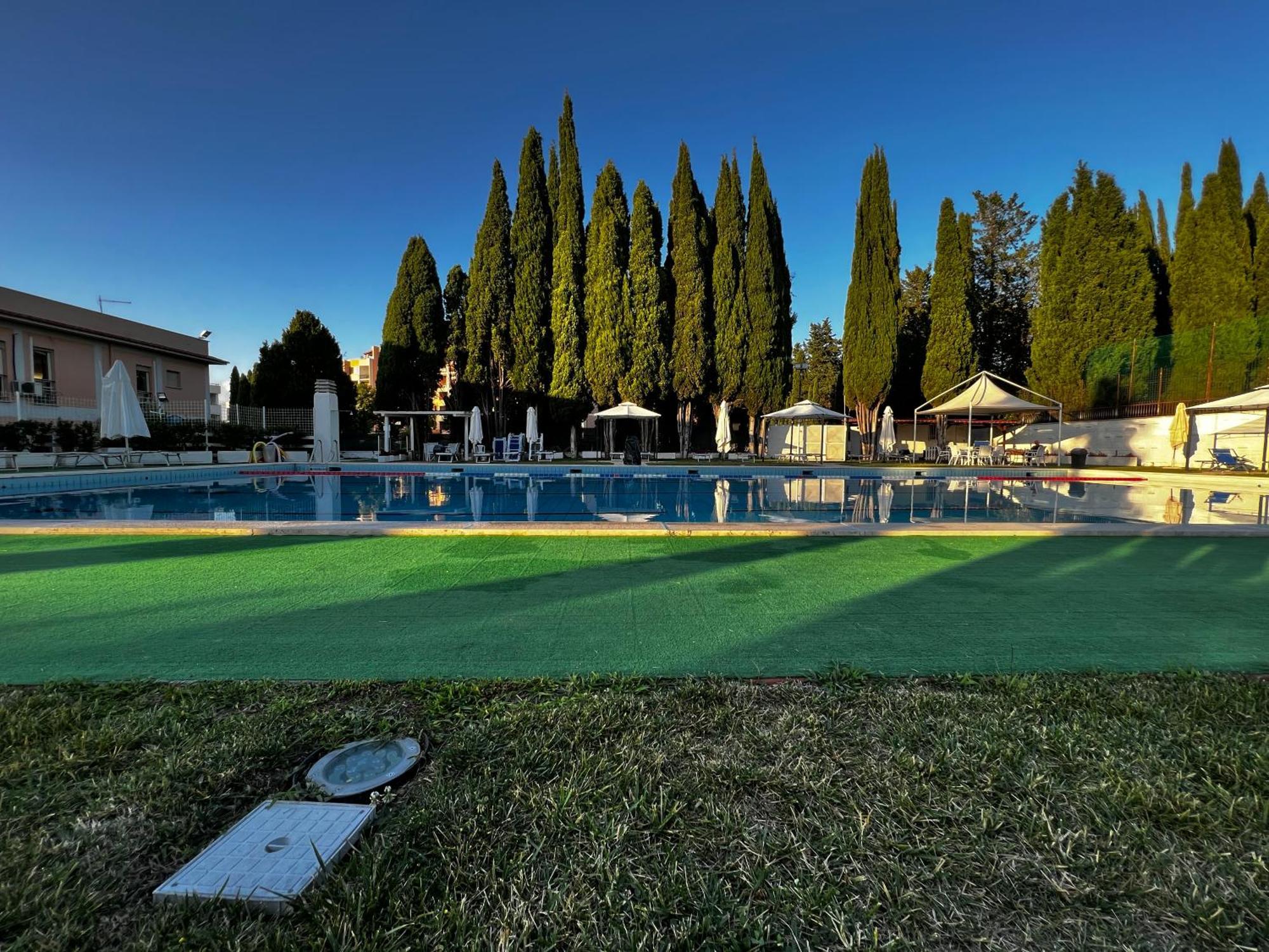 Parco Tirreno Hotel Rome Exterior photo